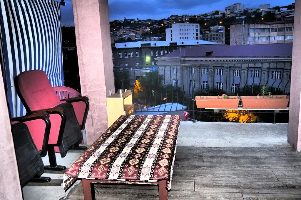 Yerevan-Sky With Terrace Apartment Bagian luar foto